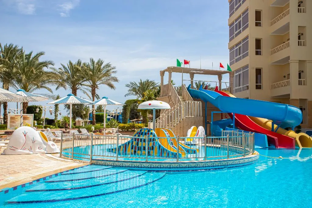 Pool, AMC Royal Hotel & Spa, Red Sea Riviera
