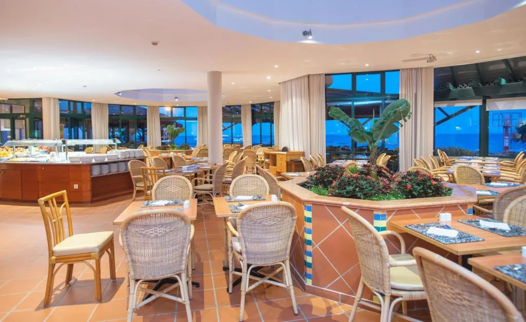 Restaurant, Pestana Ocean Bay All Inclusive Resort, Madeira
