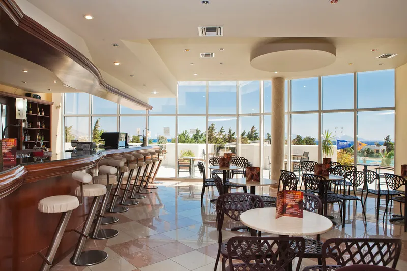 Bar, Sovereign Beach Hotel, Kos