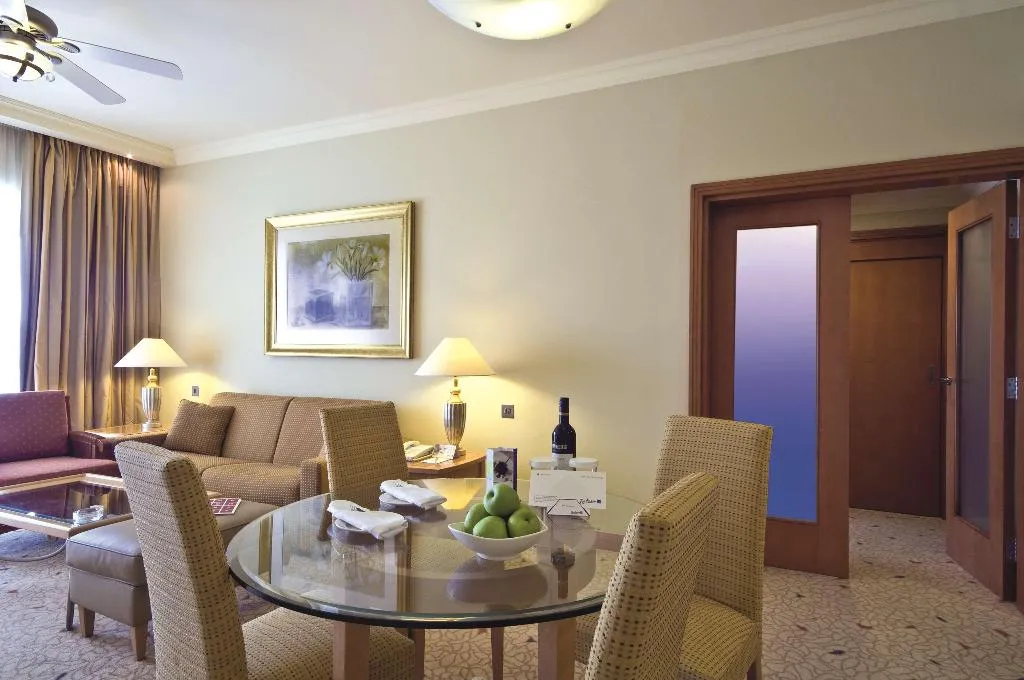 Room, Radisson Blu Resort & Spa Golden Sands, Malta