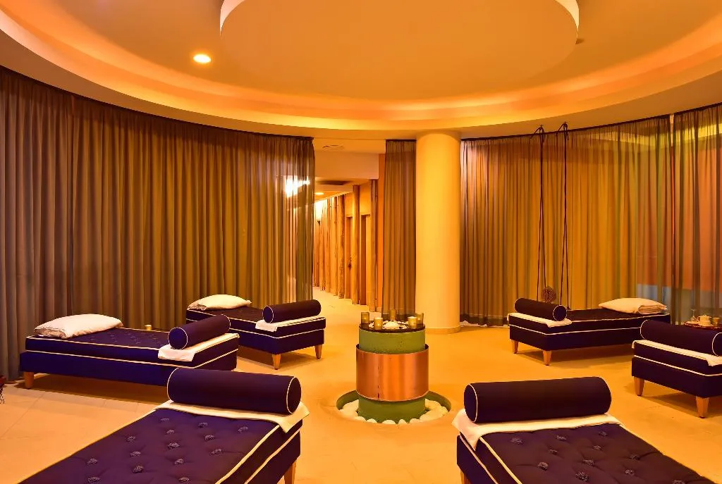 Sports and Entertainment, Pestana Casino Studios, Madeira
