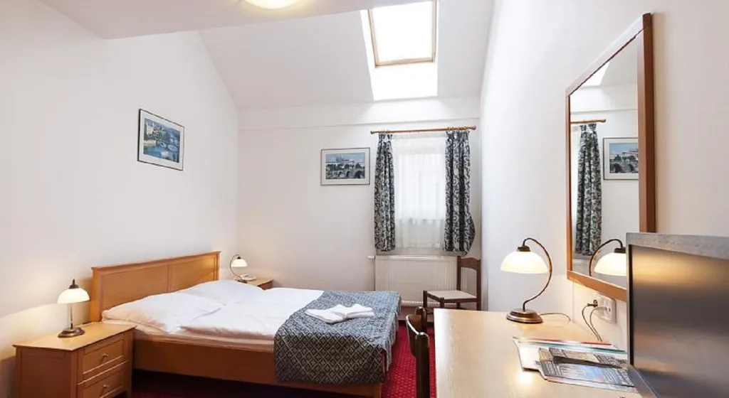 Double or Twin STANDARD Room, Hotel Atos, Prague