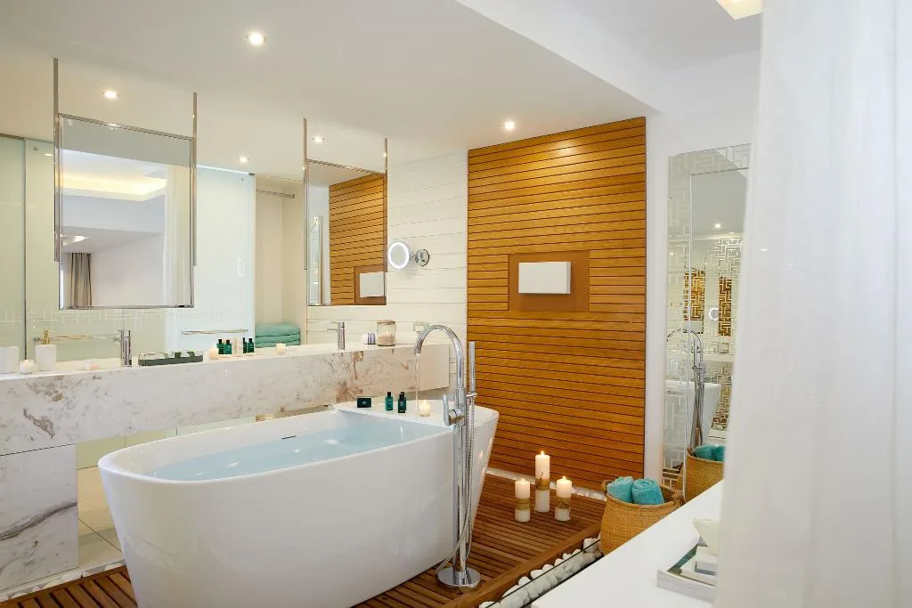 SUITE WITH JACUZZI Room, Minos Imperial Luxury Beach Resort Milatos, Crete