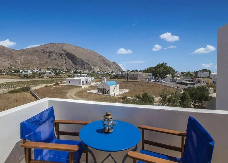 General view, Petra Nera, Santorini