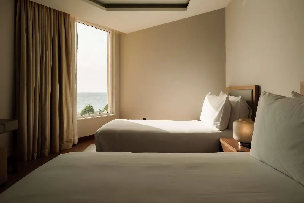 Room, Radisson Blu Resort & Spa Golden Sands, Malta