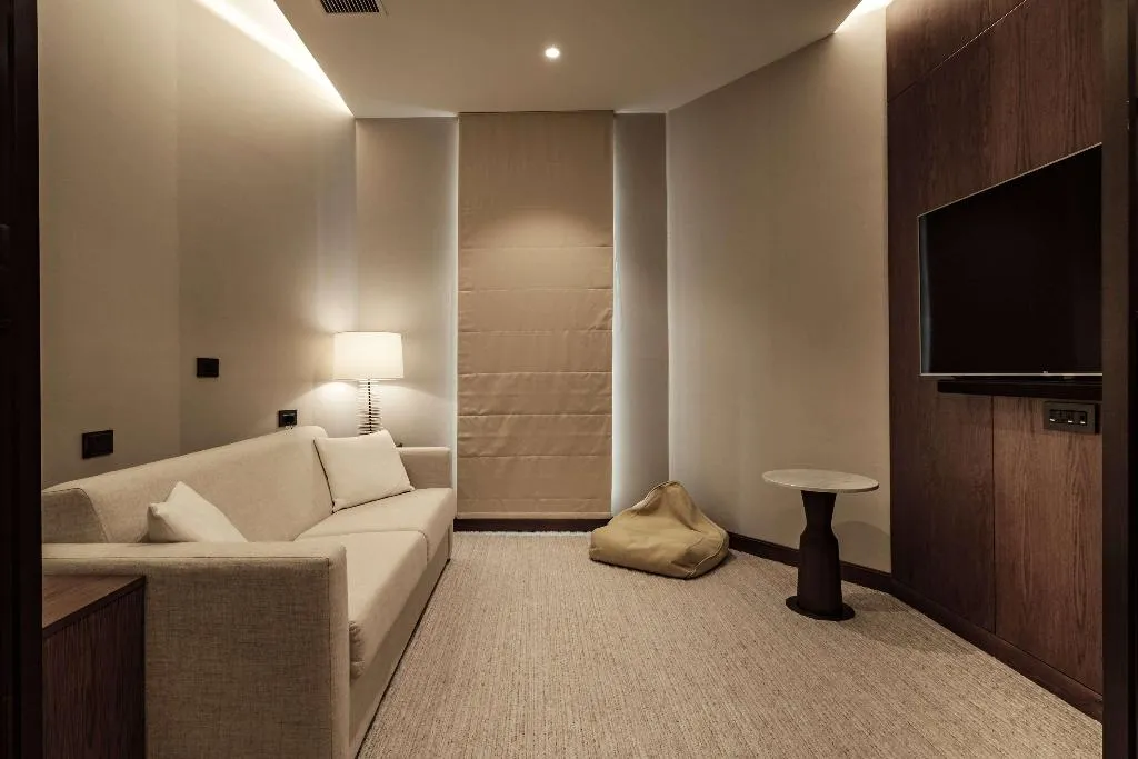 Room, Radisson Blu Resort & Spa Golden Sands, Malta