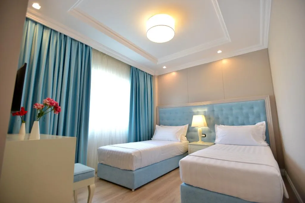 FAMILY ROOM STANDARD Room, Flower Garden Hotel, Durres
