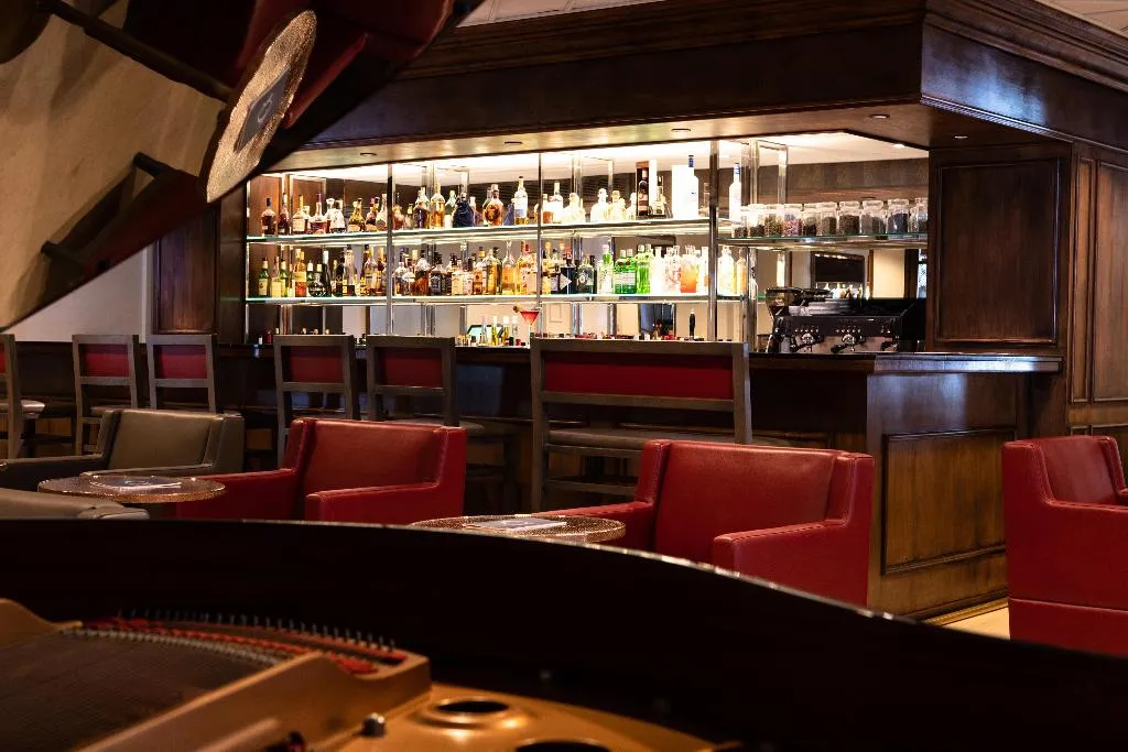 Bar, Annabelle, Cyprus