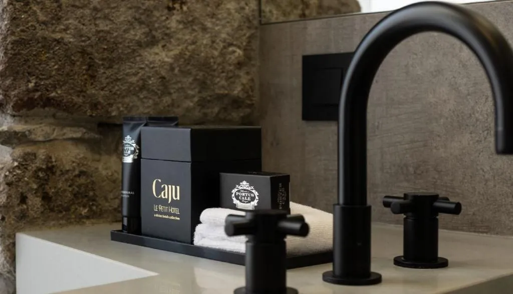 Room, Hotel Caju, Madeira