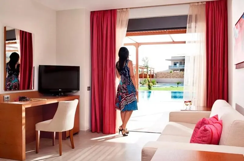 SUITE CAPACITY 2 Room, Apollonion Asterias Resort & Spa, Kefallinia