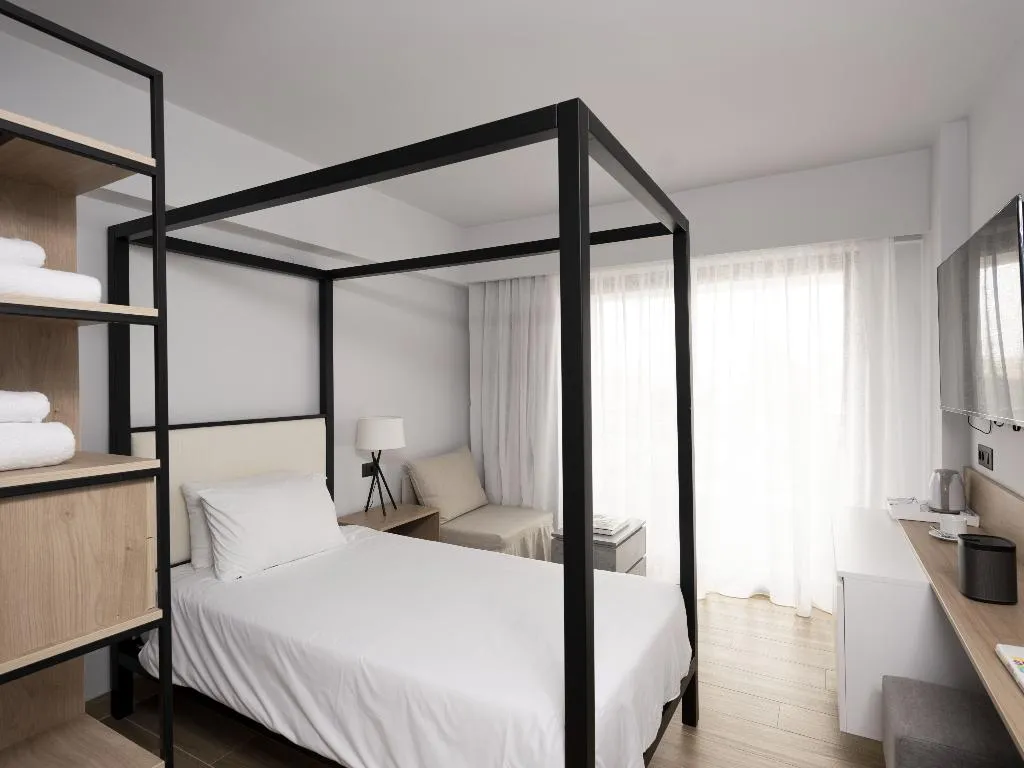 SINGLE STANDARD Room, Hersonissos Palace, Crete