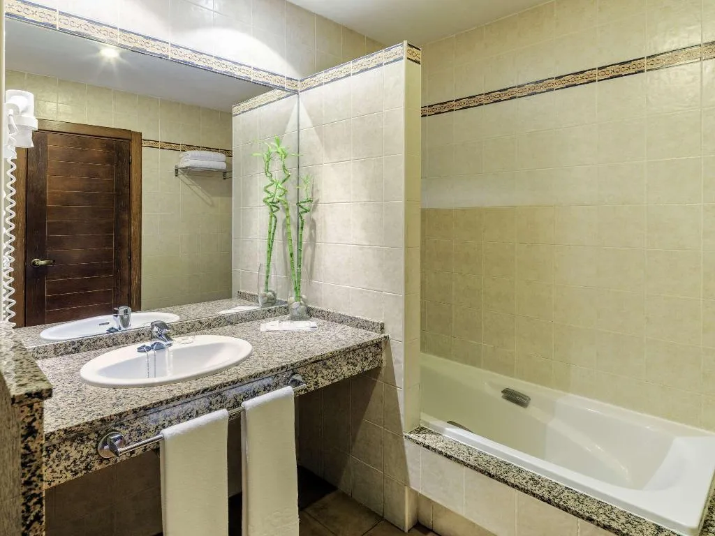 Double or Twin STANDARD Room, Occidental Jandía Playa, Fuerteventura