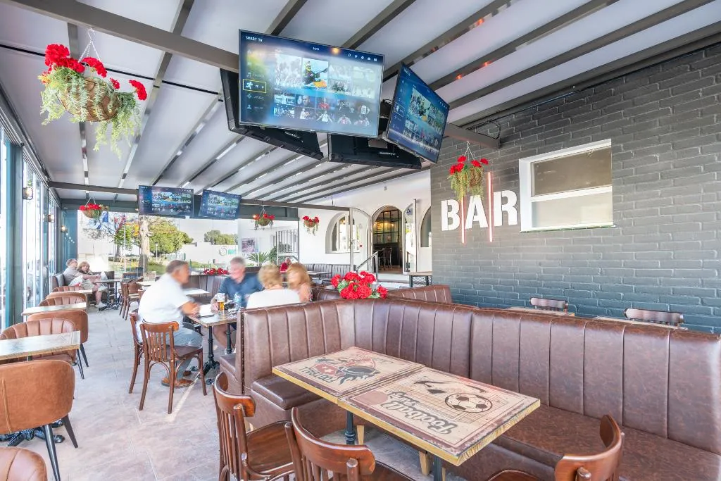 Bar, Hotel Nerja Club & Spa, Costa Del Sol