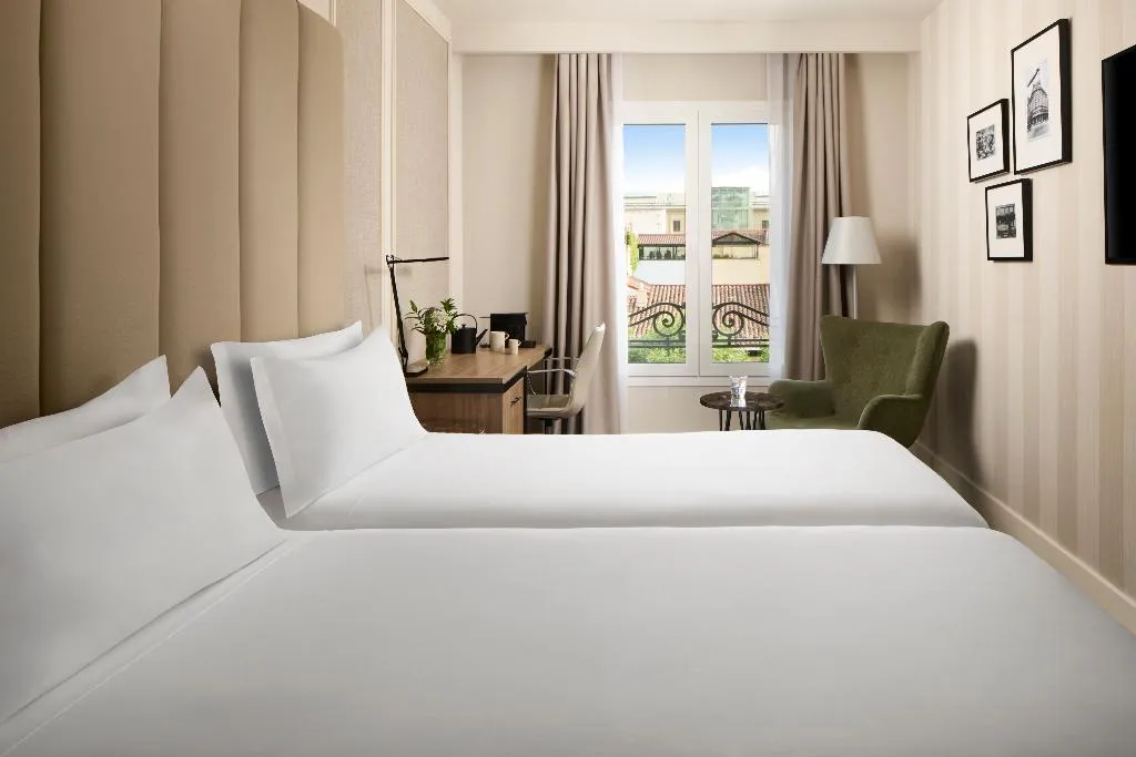 DOUBLE SUPERIOR Room, NH Madrid Nacional, Madrid