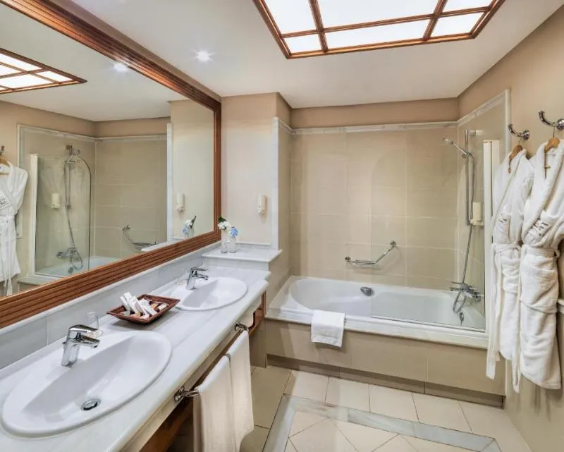 SUITE STANDARD Room, GF Gran Costa Adeje, Tenerife