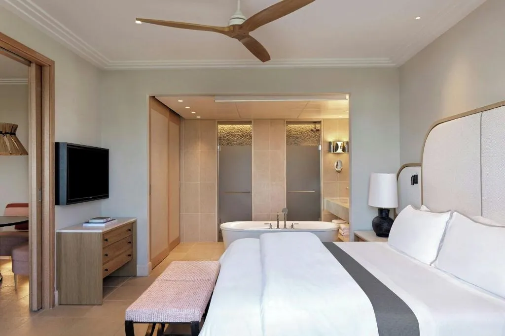 SUITE GARDEN VIEW KING BED Room, The Westin Resort Costa Navarino, Kalamata