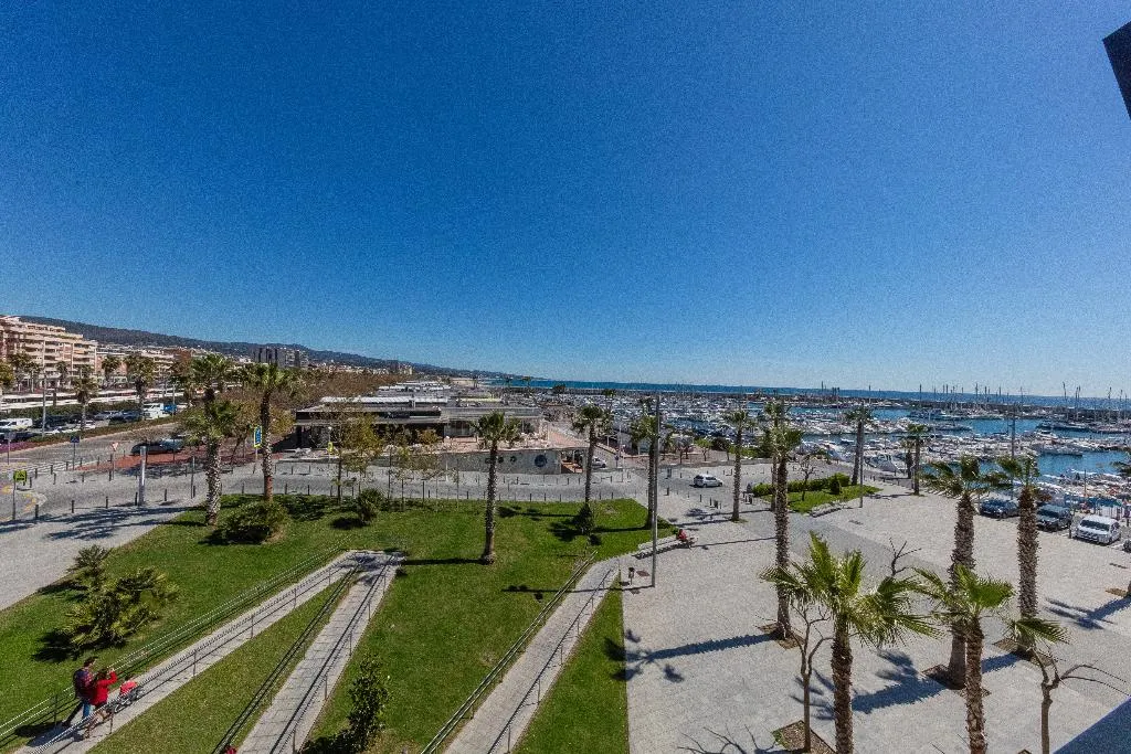 QUADRUPLE STANDARD Room, Atenea Port Barcelona Mataro, Barcelona