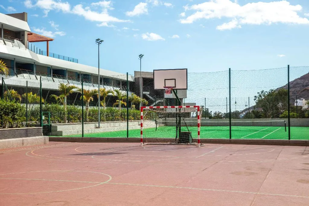 Sports and Entertainment, Radisson Blu Resort & Spa Gran Canaria Mogan, Gran Canaria