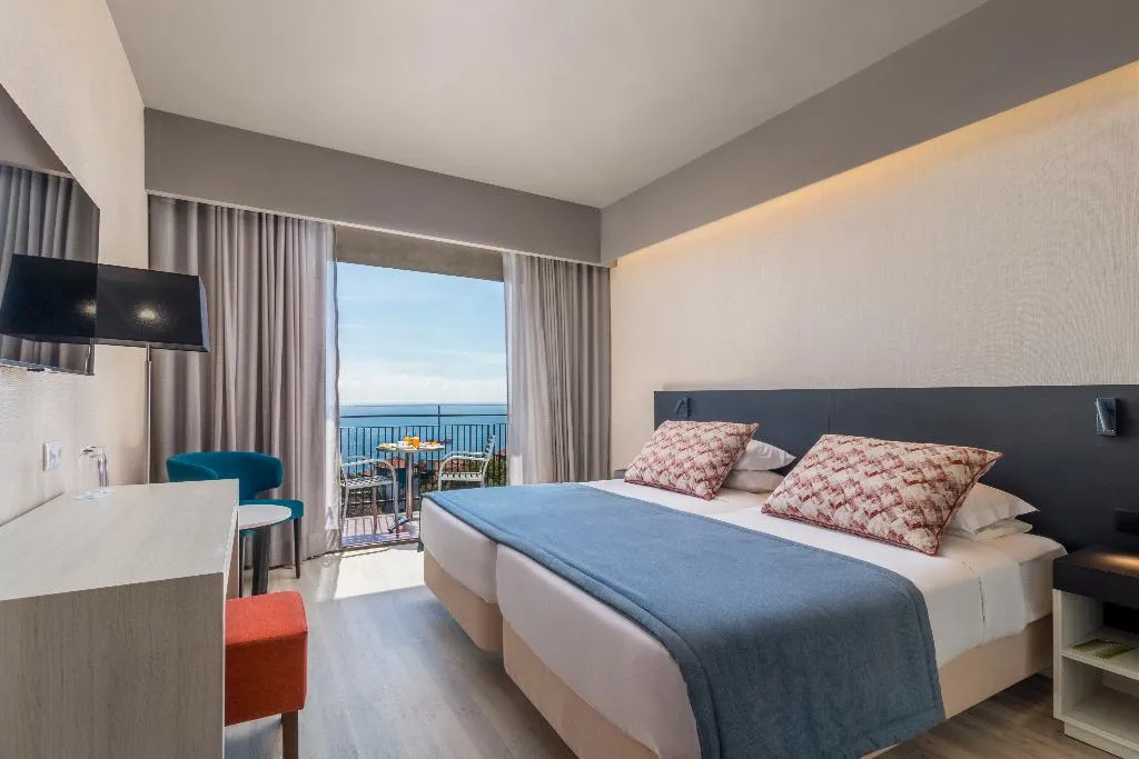 Double or Twin SEA VIEW Room, Enotel Magnólia, Madeira