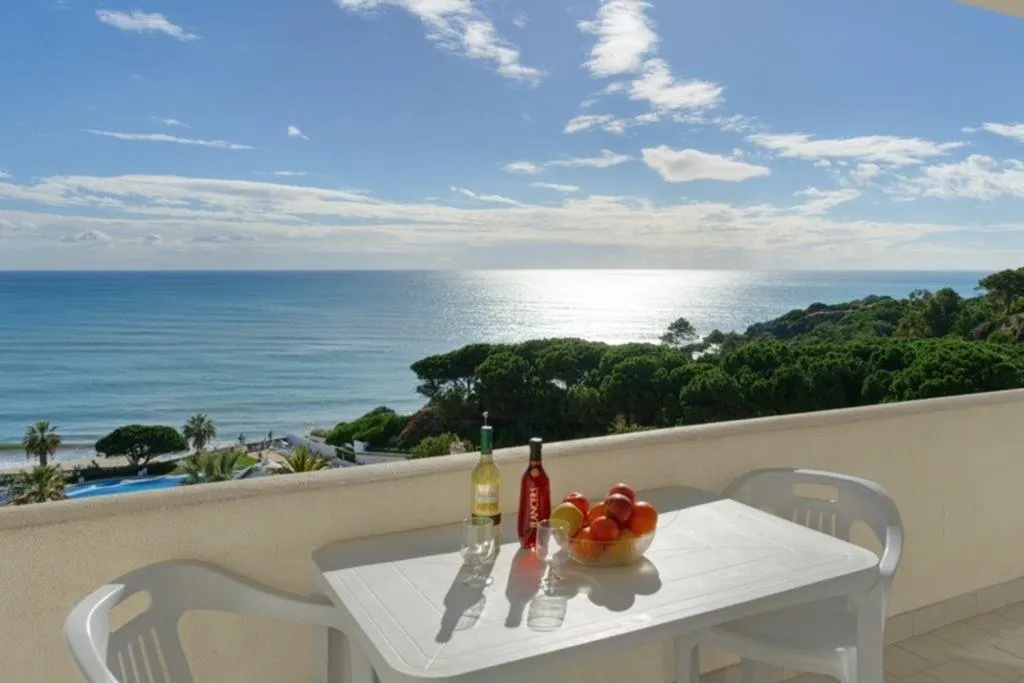 Terrace, Grand Muthu Oura View Beach Club, Algarve