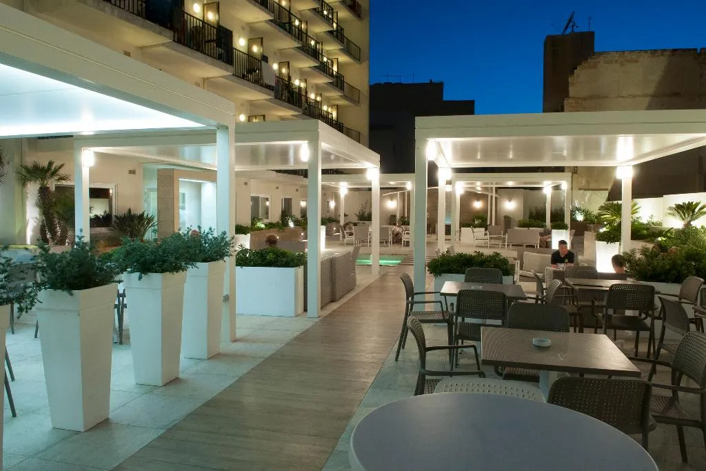 Terrace, Hotel Santana Malta, Malta