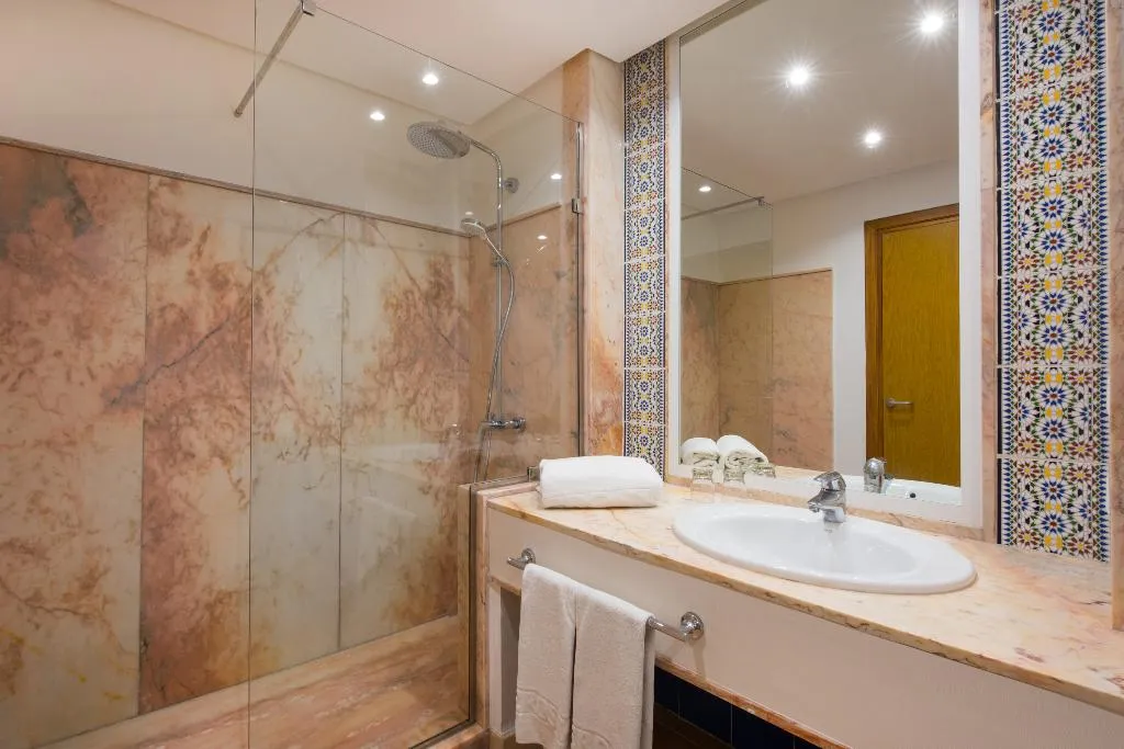 Double or Twin STANDARD Room, Iberostar Waves Founty Beach, Agadir