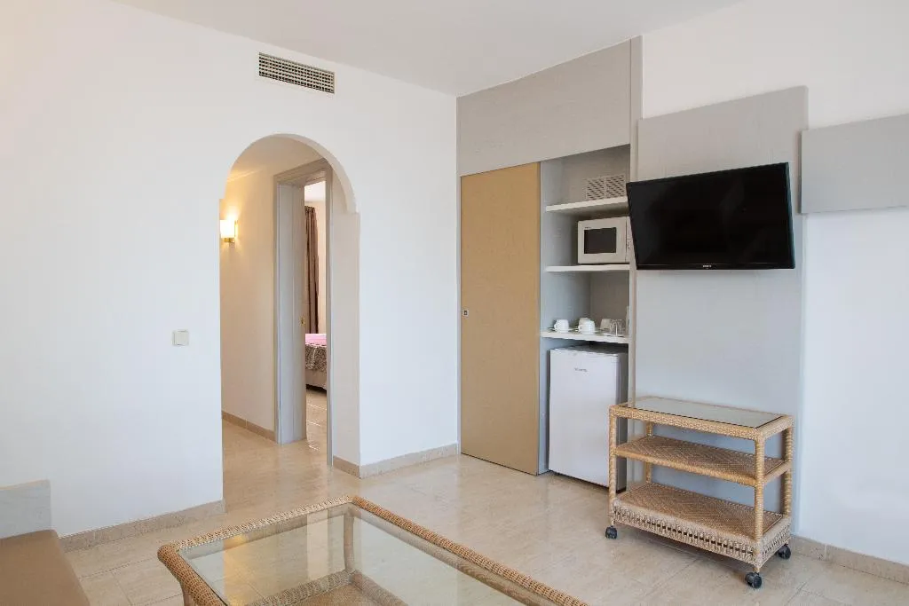 APARTMENT ONE BEDROOM Room, HL Club Playa Blanca, Lanzarote