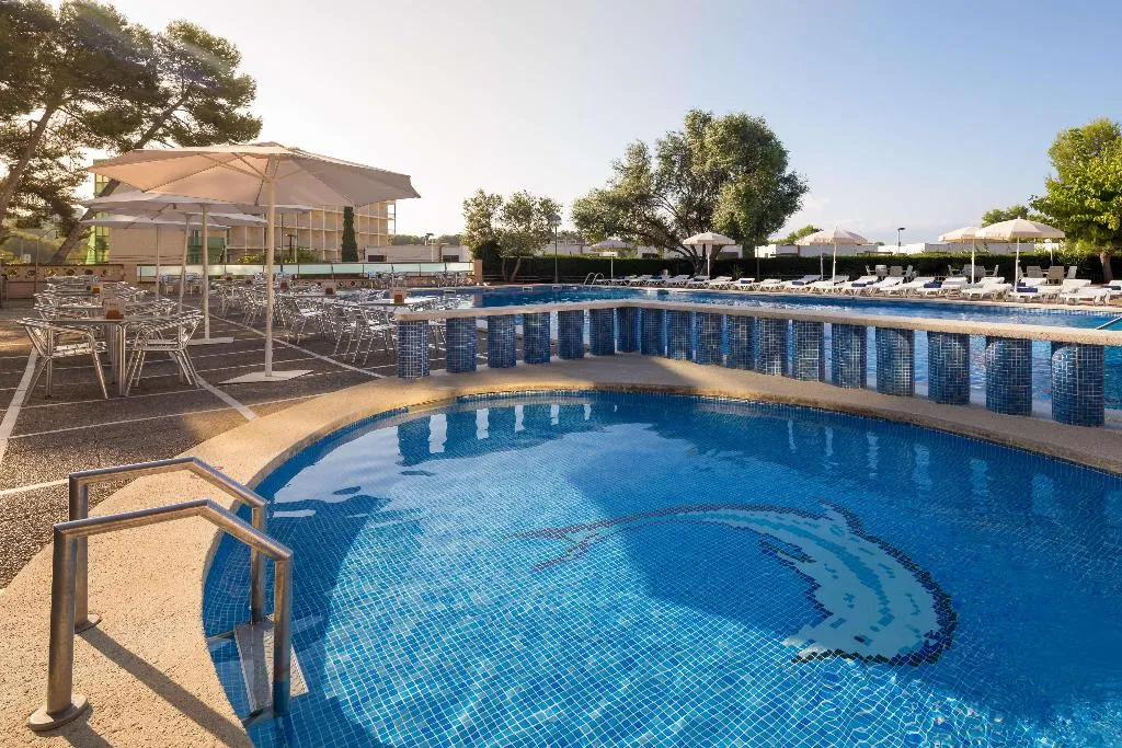 Pool, htop Molinos Park, Costa Dorada