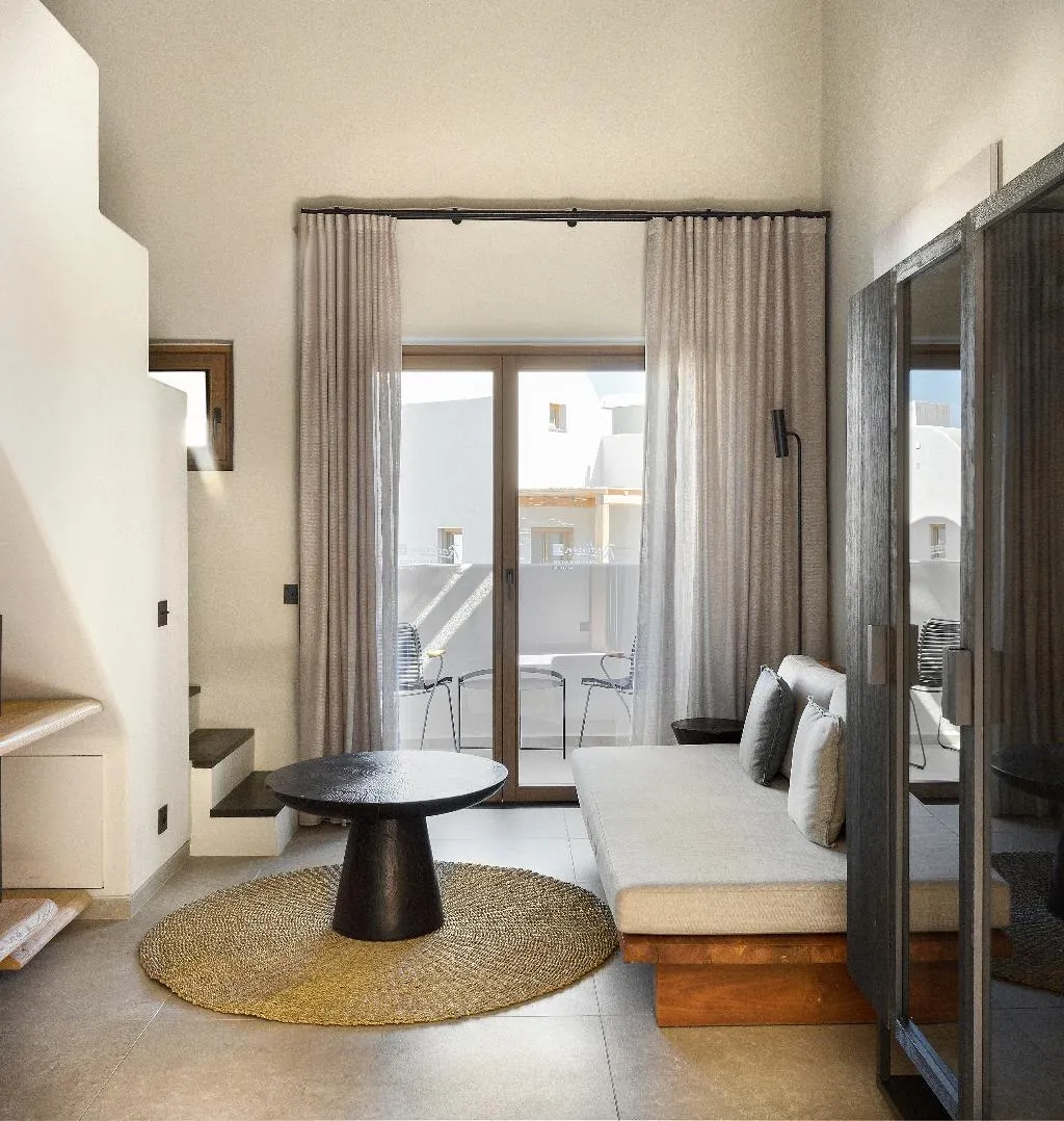 JUNIOR SUITE STANDARD Room, Radisson Blu Zaffron Resort, Santorini
