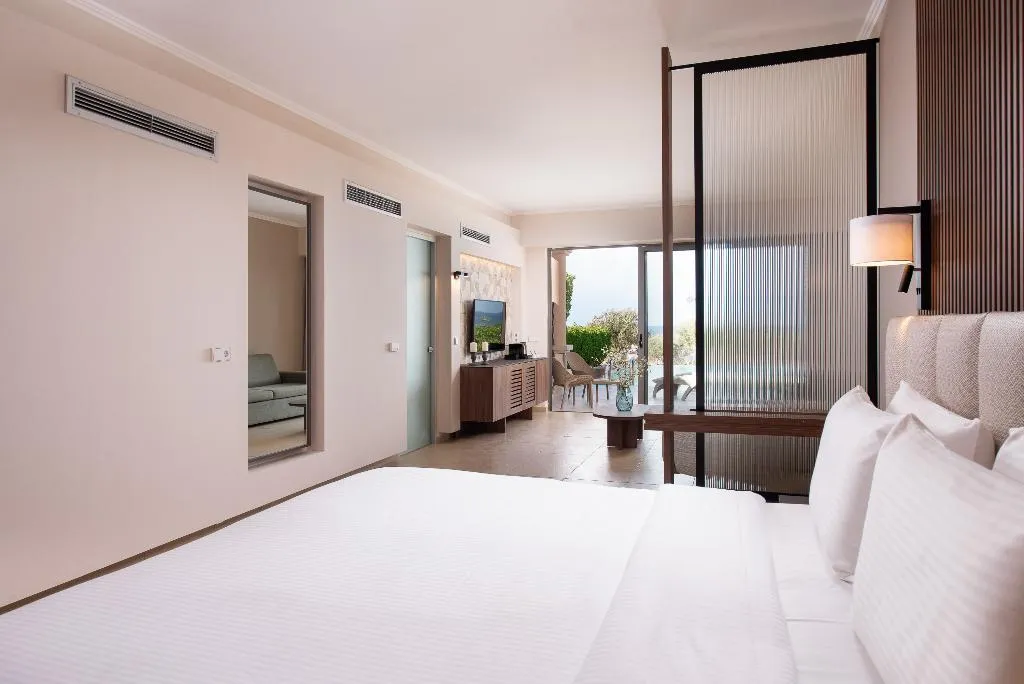 JUNIOR SUITE SEA VIEW WITH PRIVATE POOL Room, Kresten Royal Euphoria Resort, Rhodes