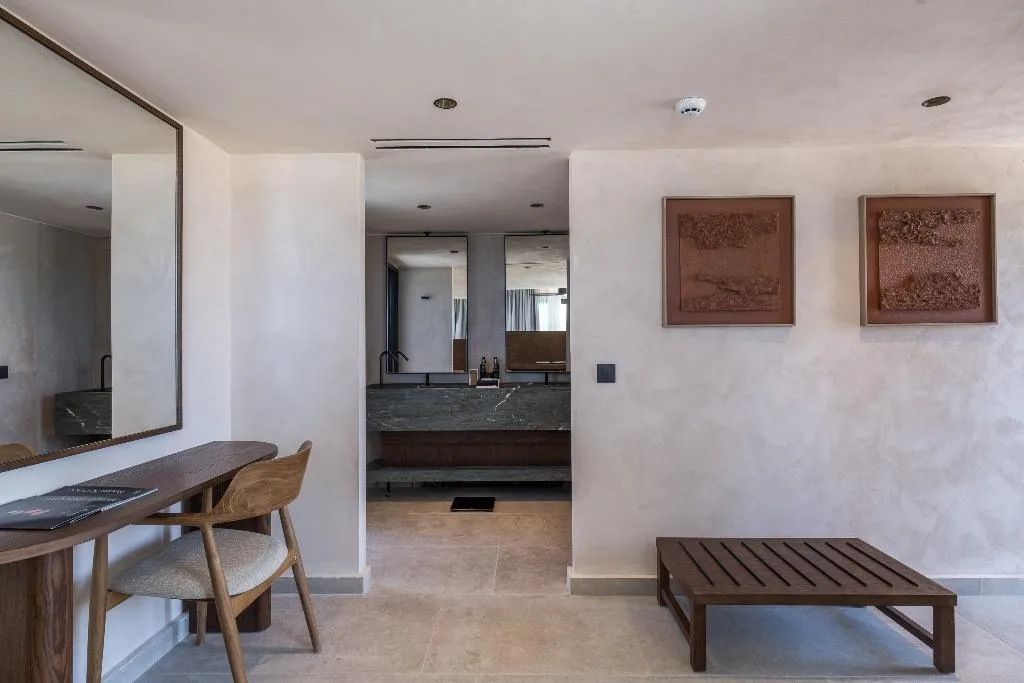SUITE DELUXE WITH JACUZZI Room, Nalu Resort And Spa, Crete