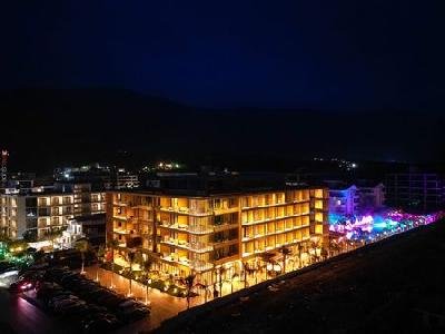 Regina Palm Resort, Kavaje