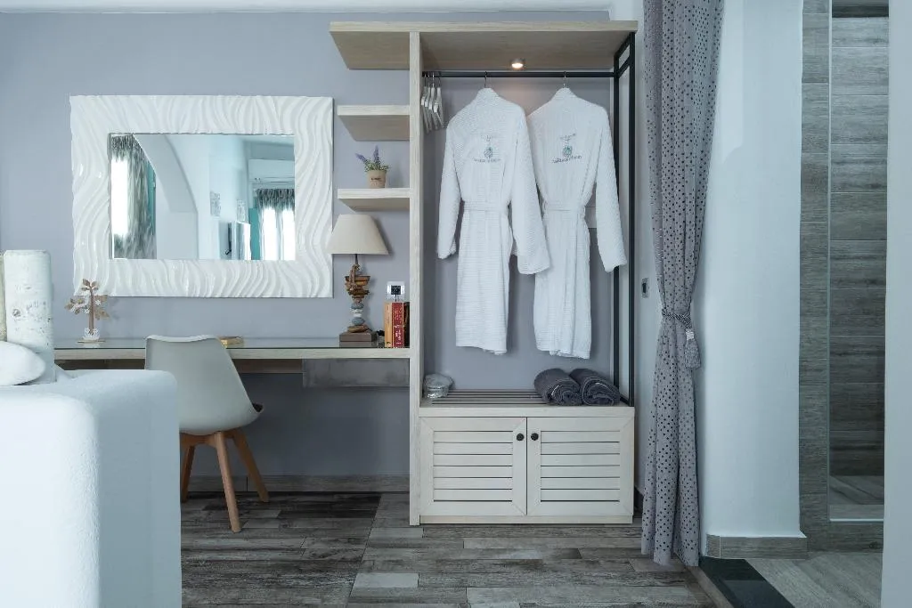 SUITE WITH JACUZZI Room, Anastasia Princess Luxury Beach Residence, Santorini