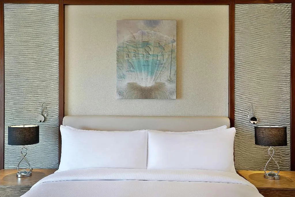JUNIOR SUITE SEA VIEW Room, Hilton Hurghada Plaza, Red Sea Riviera