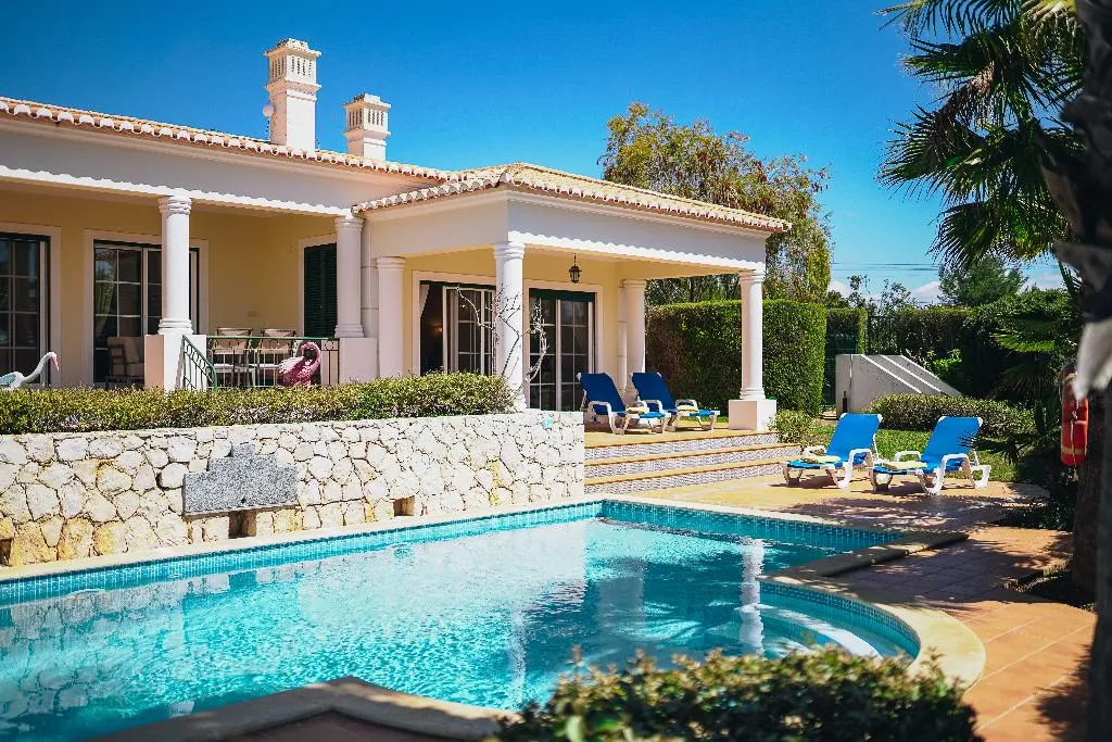 TOWNHOME FOUR BEDROOMS WITH PRIVATE POOL Room, Rocha Brava Village Resort, Algarve