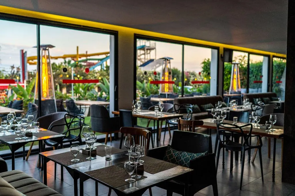 Restaurant, Golden Tulip President Hammamet, Tunisia