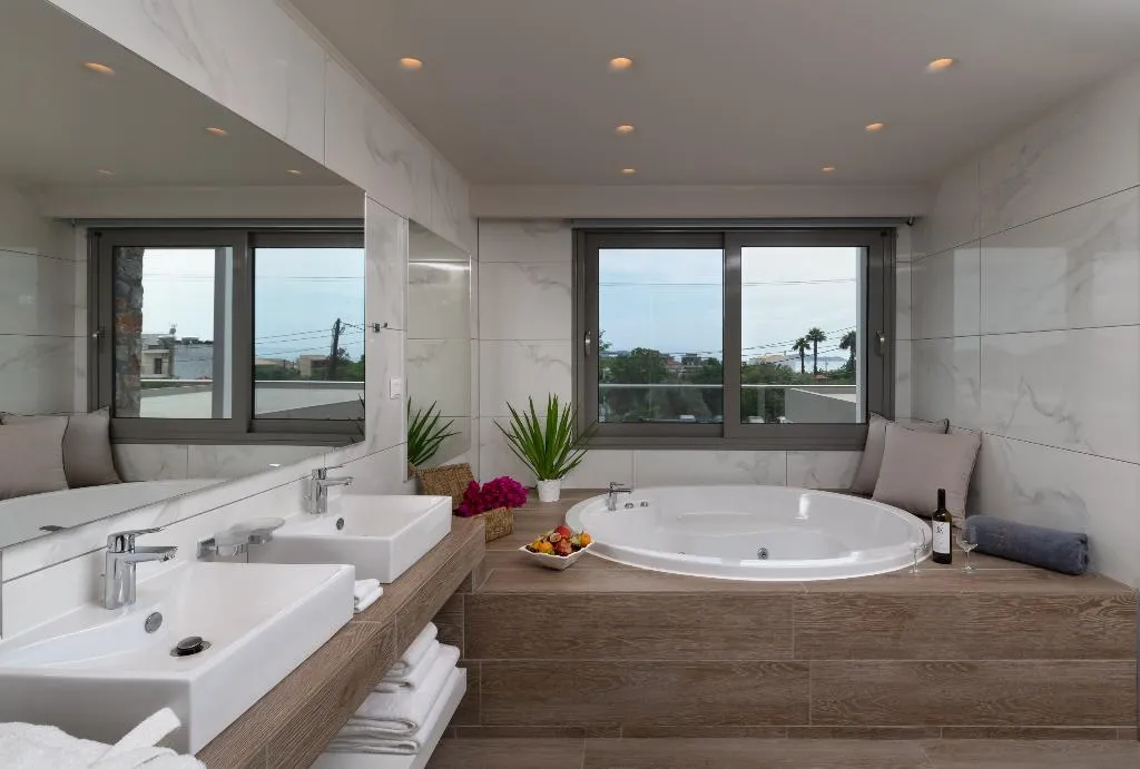 SUITE DELUXE WITH JACUZZI Room, KB Ammos, Skiathos