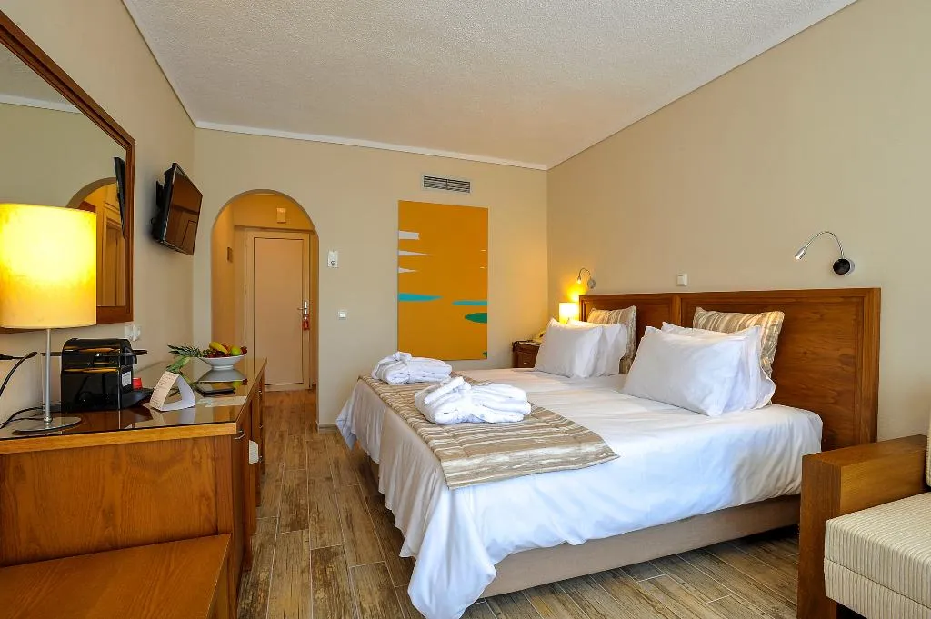 Double or Twin GARDEN VIEW Room, Canvas by Mitsis Alexander the Great, Halkidiki