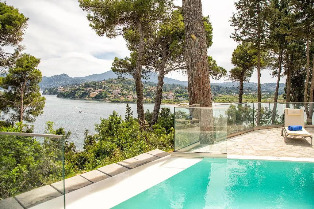 FAMILY ROOM WITH PRIVATE POOL Room, Corfu Holiday Palace Hotel, Corfu