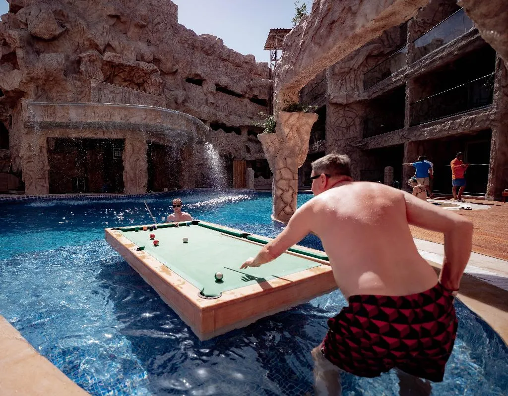 Pool, Caves Beach Resort Hurghada, Red Sea Riviera