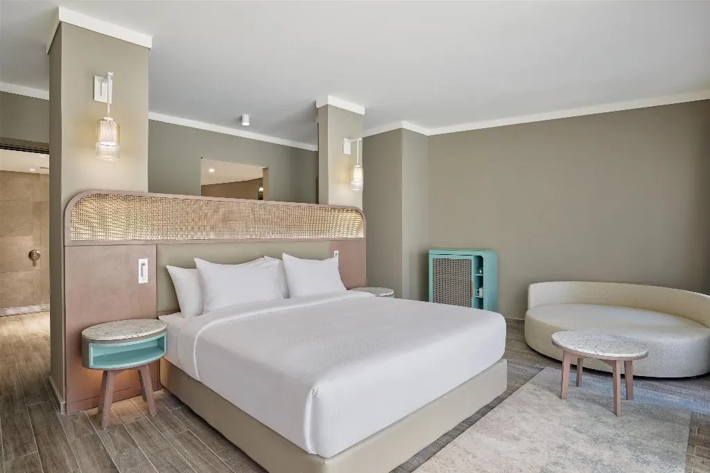 DOUBLE DELUXE POOL VIEW Room, DoubleTree by Hilton Mangroovy El Gouna Resort, Red Sea Riviera