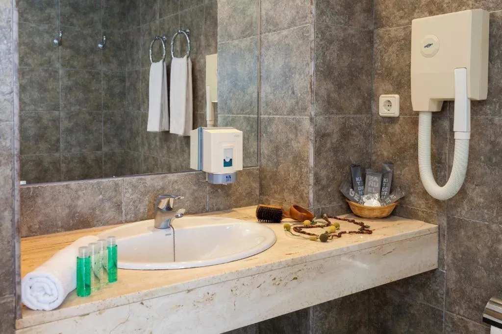 TRIPLE SUPERIOR Room, DWO Sirius, Costa Brava