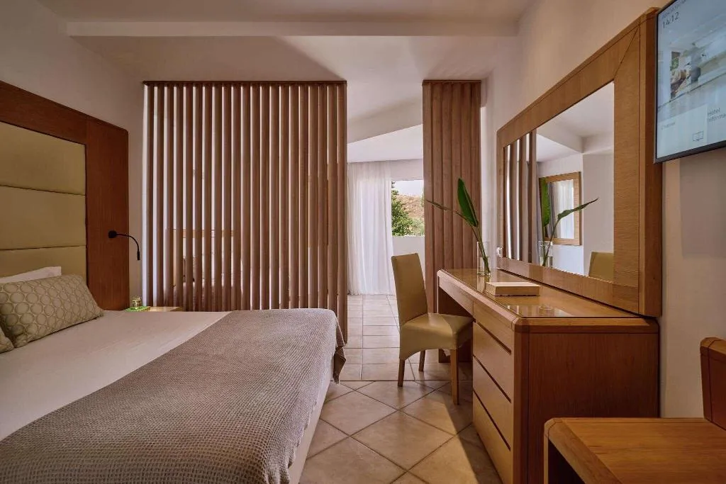 FAMILY ROOM SUPERIOR WITH VIEWS Room, Lindos Royal Resort, Rhodes