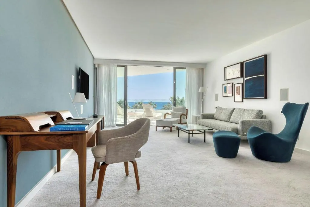 JUNIOR SUITE KING BED NON SMOKING Room, Parklane, a Luxury Collection Resort & Spa, Cyprus