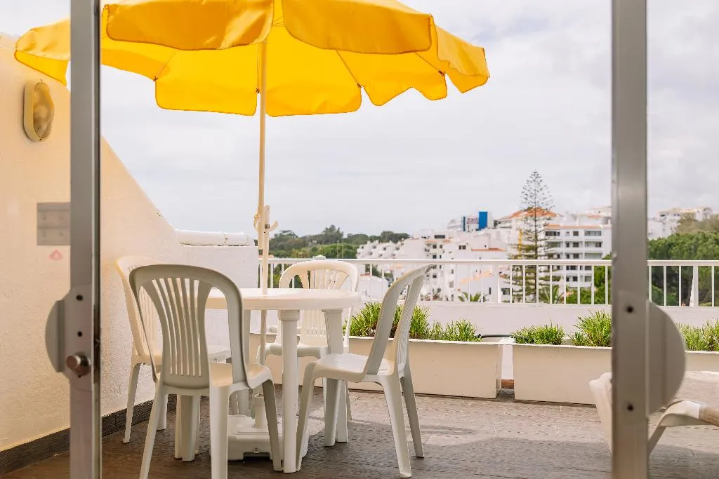 APARTMENT ONE BEDROOM Room, Muthu Clube Praia da Oura, Algarve