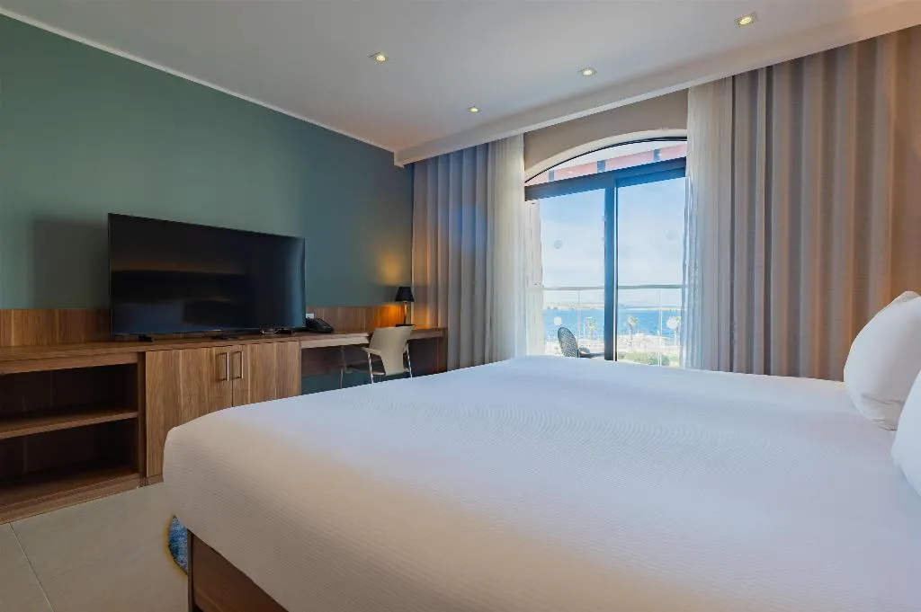 DOUBLE SEA VIEW Room, DoubleTree by Hilton Malta, Malta