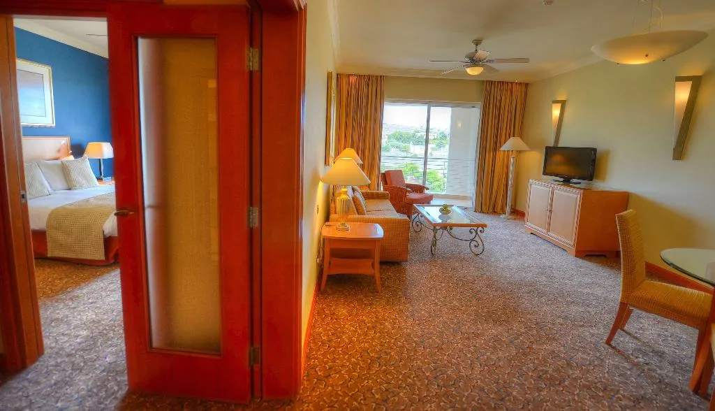 Room, Radisson Blu Resort & Spa Golden Sands, Malta