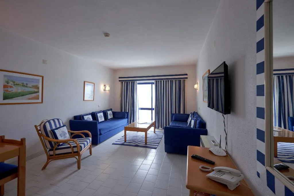 APARTMENT STANDARD Room, Grand Muthu Oura View Beach Club, Algarve