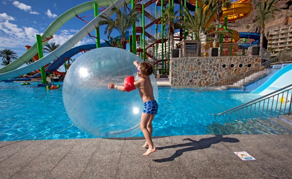 Sports and Entertainment, LIVVO Lago Taurito & Waterpark, Gran Canaria