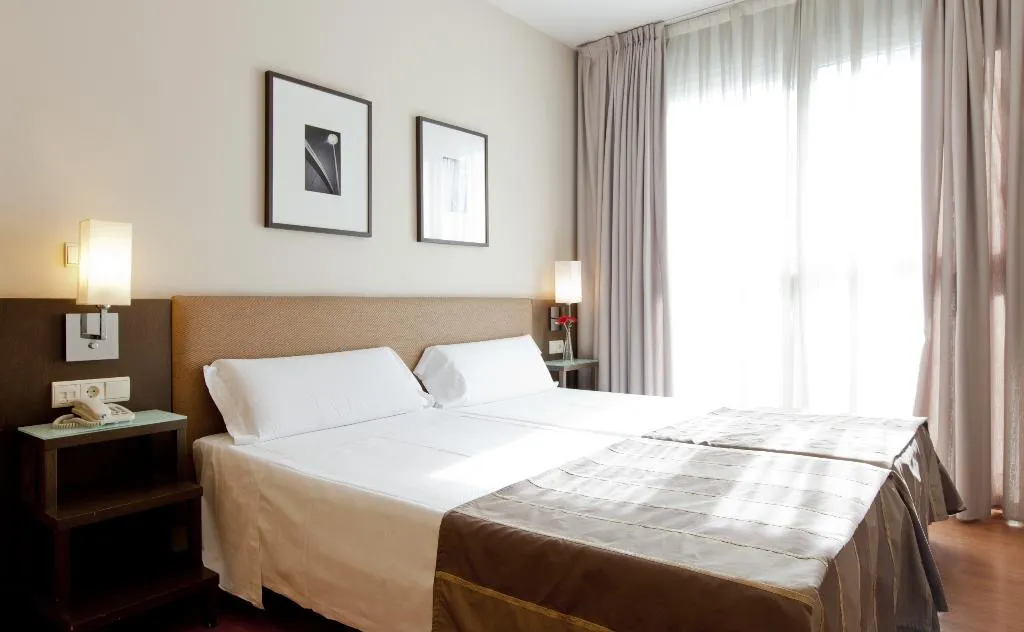 TWIN STANDARD Room, Vertice Sevilla, Seville